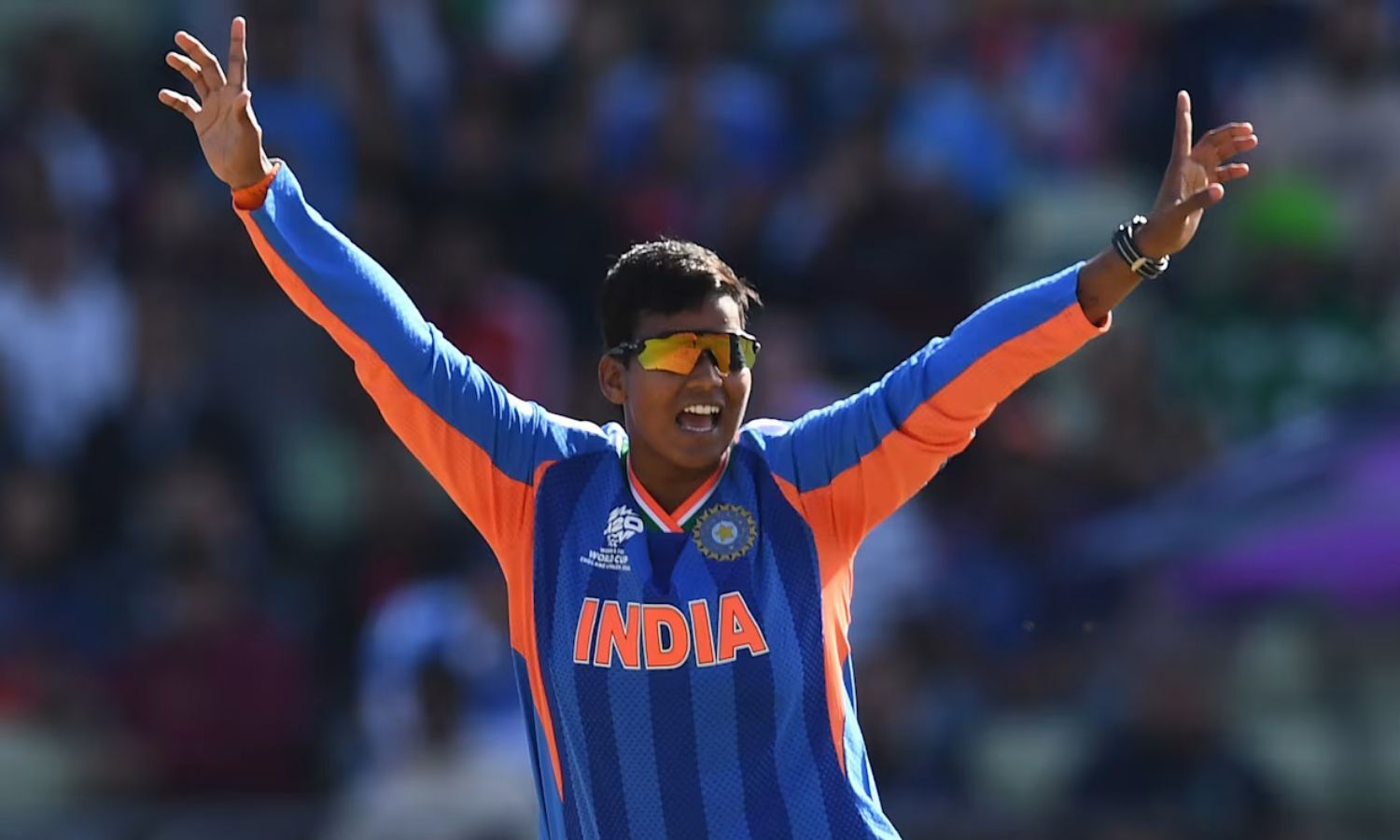 Deepti’s record-breaking five-for powers India past Pakistan in Women’s T20 World Cup