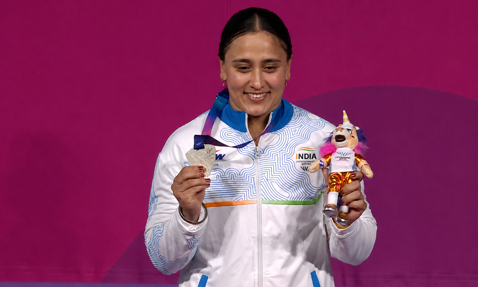 Harjinder Kaur wins silver, shatters three national records