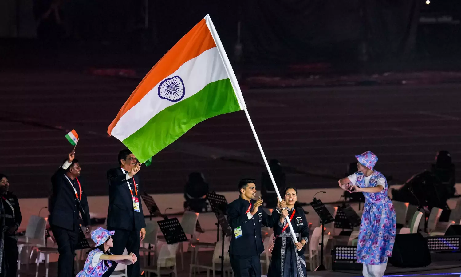 Asian Games 2026: Manu Bhaker wore borrowed kit at opening ceremony Asian Games 2026: Manu Bhaker wore borrowed kit at opening ceremony