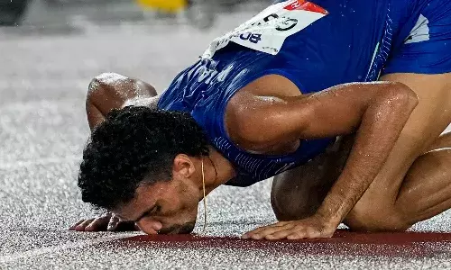 Gulveer Singh wins 5000m bronze to complete Asian Games medal hat-trick Gulveer Singh wins 5000m bronze to complete Asian Games medal hat-trick