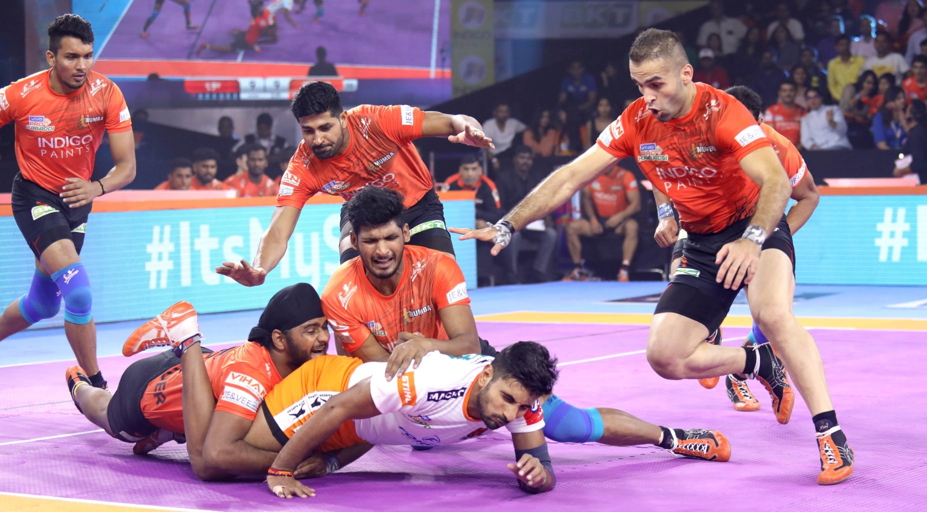 प्रो कबड्डी 2019: यू मुंबा ने पुनेरी पलटन के खिलाफ महाराष्ट्र डर्बी जीता प्रो कबड्डी 2019: यू मुंबा ने पुनेरी पलटन के खिलाफ महाराष्ट्र डर्बी जीता