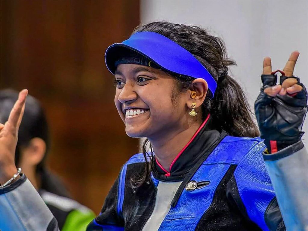  Elavenil Valarivan clinched her first senior title, a gold in the 10m air rifle category in Rio. 