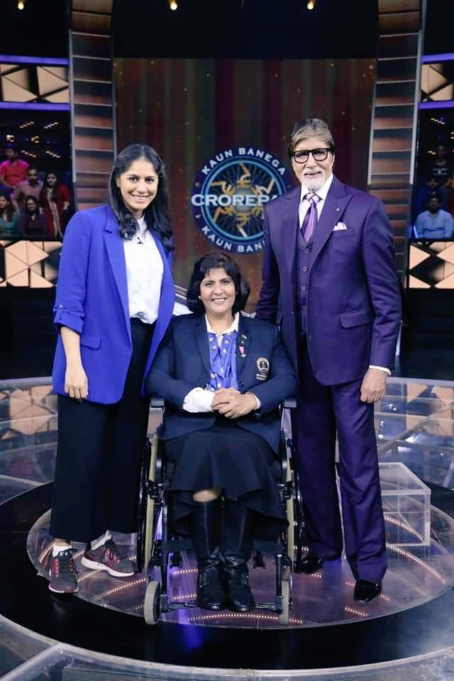 Manasi Joshi and Deepa Malik with Amitabh Bachchan 