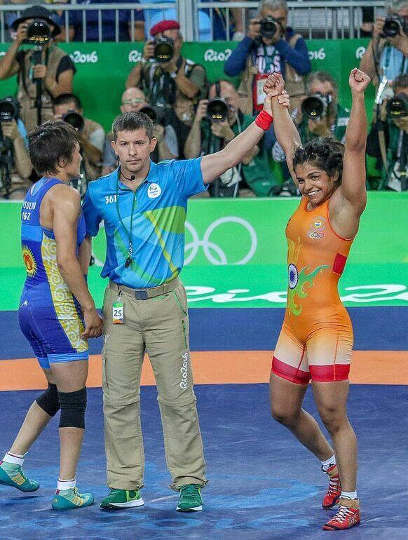 Sakshi won the bronze medal in Rio Olympics 2016