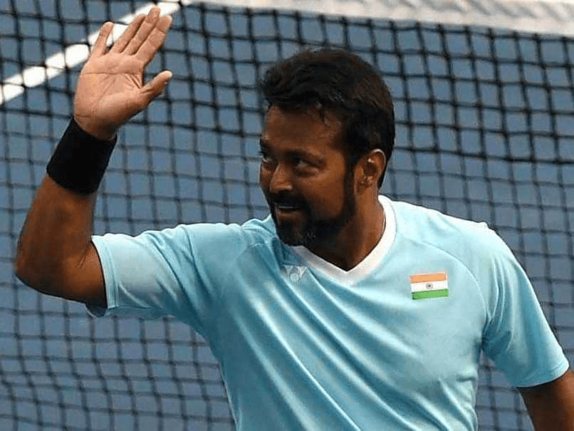 Leander Paes bids farewell. (Image: NDTV)
