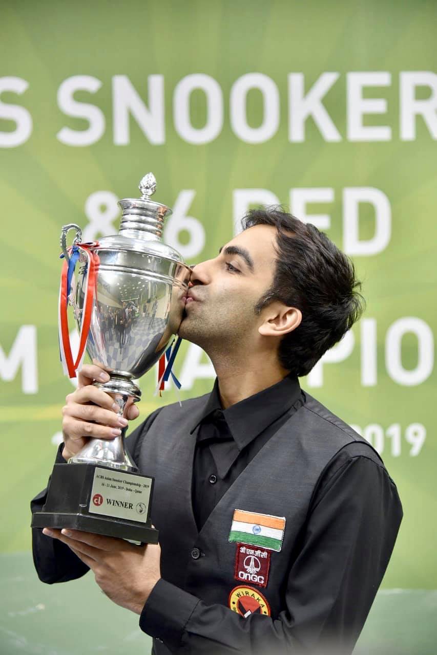 Pankaj Advani with the Asian Snooker Title he won in 2019
