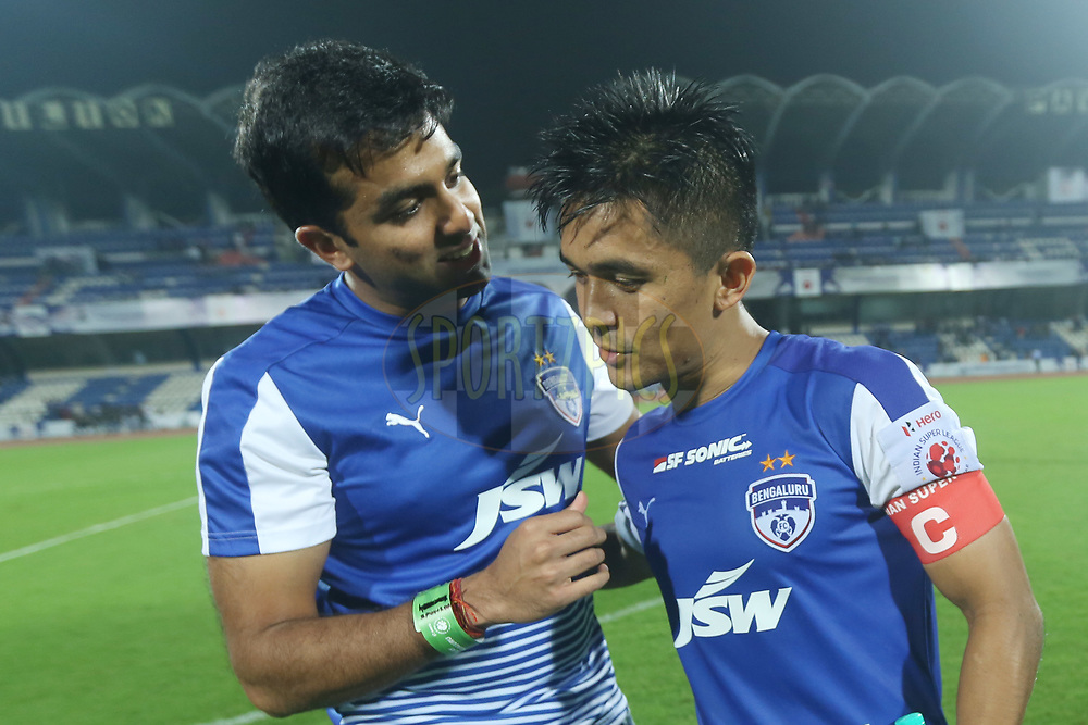Parth Jindal owner of Bengaluru FC with captain Sunil Chhetri  Source: Sandeep Shetty  / ISL / SPORTZPICS