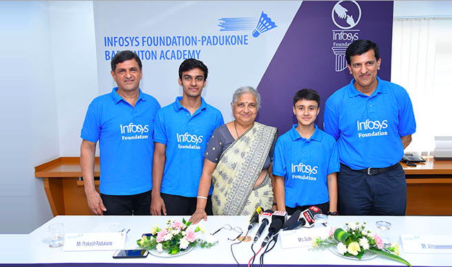 Prakash Padukone (extreme left) and U. Vimal Kumar (extreme right) at the Prakash Padukone Badminton Academy